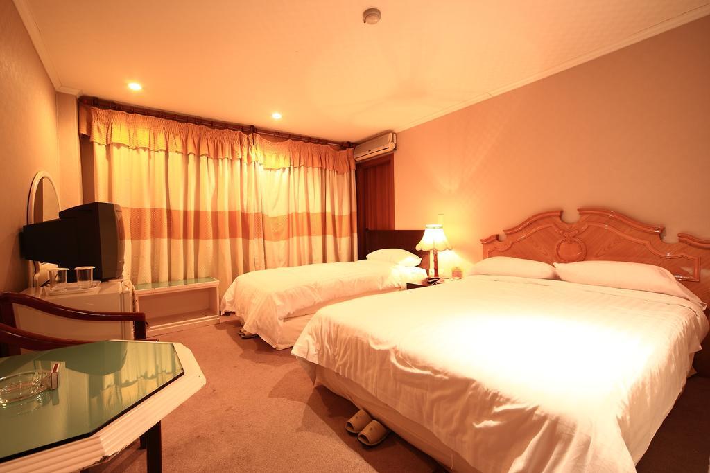 Lake Hills Hotel Songnisan Boeun 部屋 写真