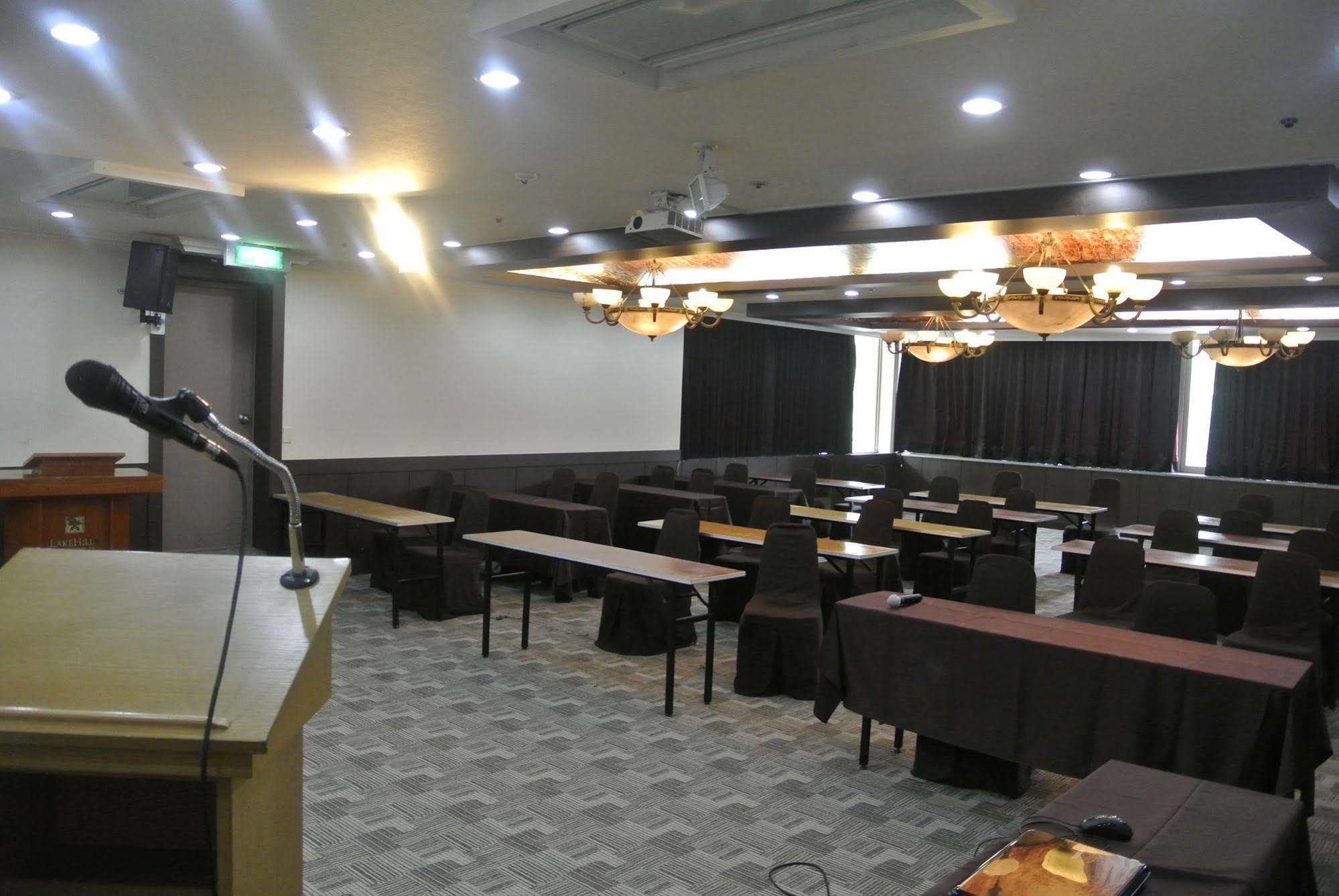 Lake Hills Hotel Songnisan Boeun エクステリア 写真